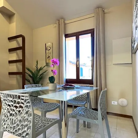 Int 18 - Lorenzo By San Luca Apartamento