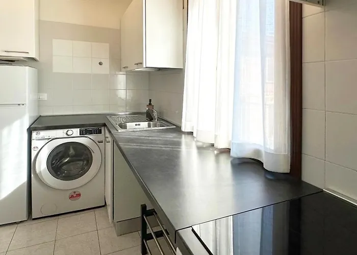 Int 18 - Lorenzo By San Luca Bologna