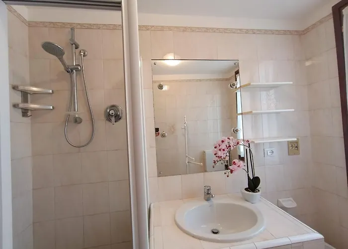 Int 18 - Lorenzo By San Luca *